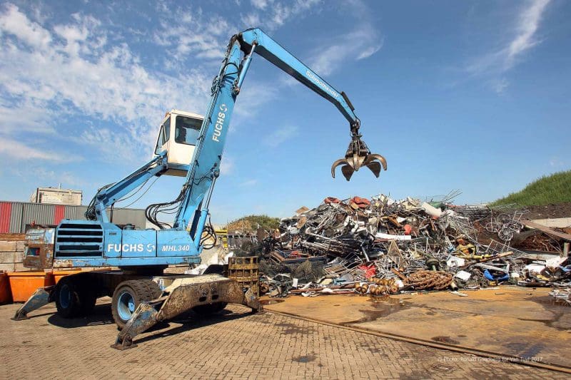 oud ijzer container huren Sloopwerken Wierden